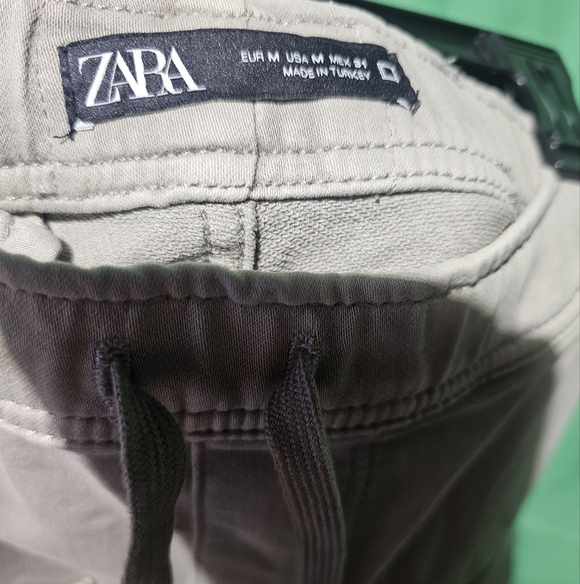 Zara Men's Medium EUC Tan Cargo Pants - Picture 4 of 4